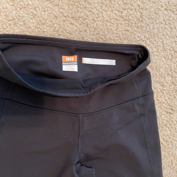 Lucy size small never worn - Picture 3 of 4